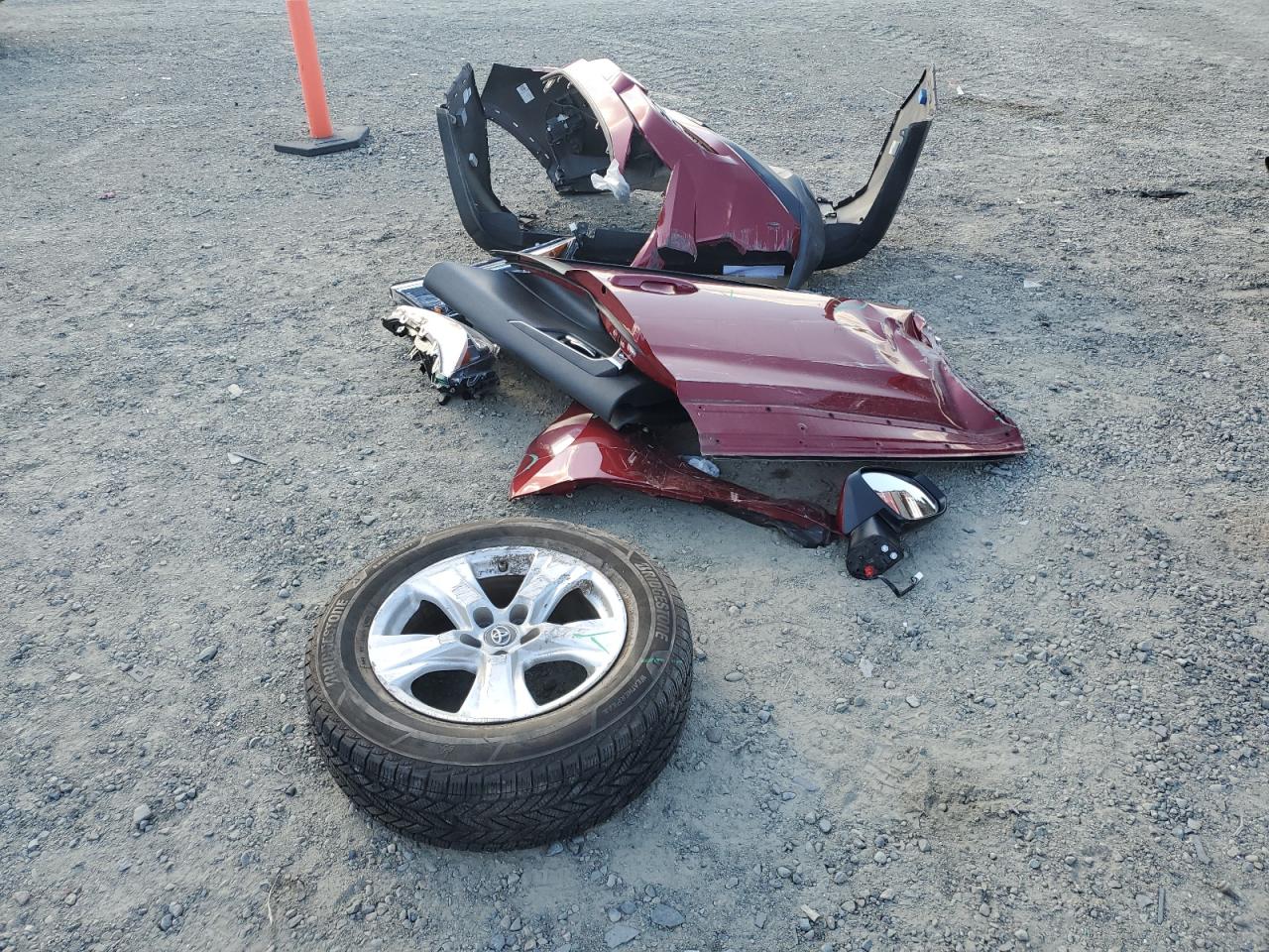 2019 Toyota Rav4 Xle VIN: 2T3P1RFV4KW024321 Lot: 85836935