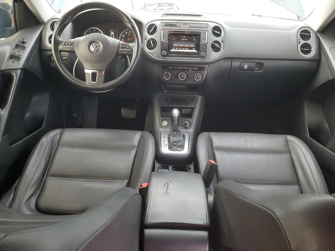 2016 Volkswagen Tiguan S VIN: WVGAV7AX2GW006203 Lot: 82293965