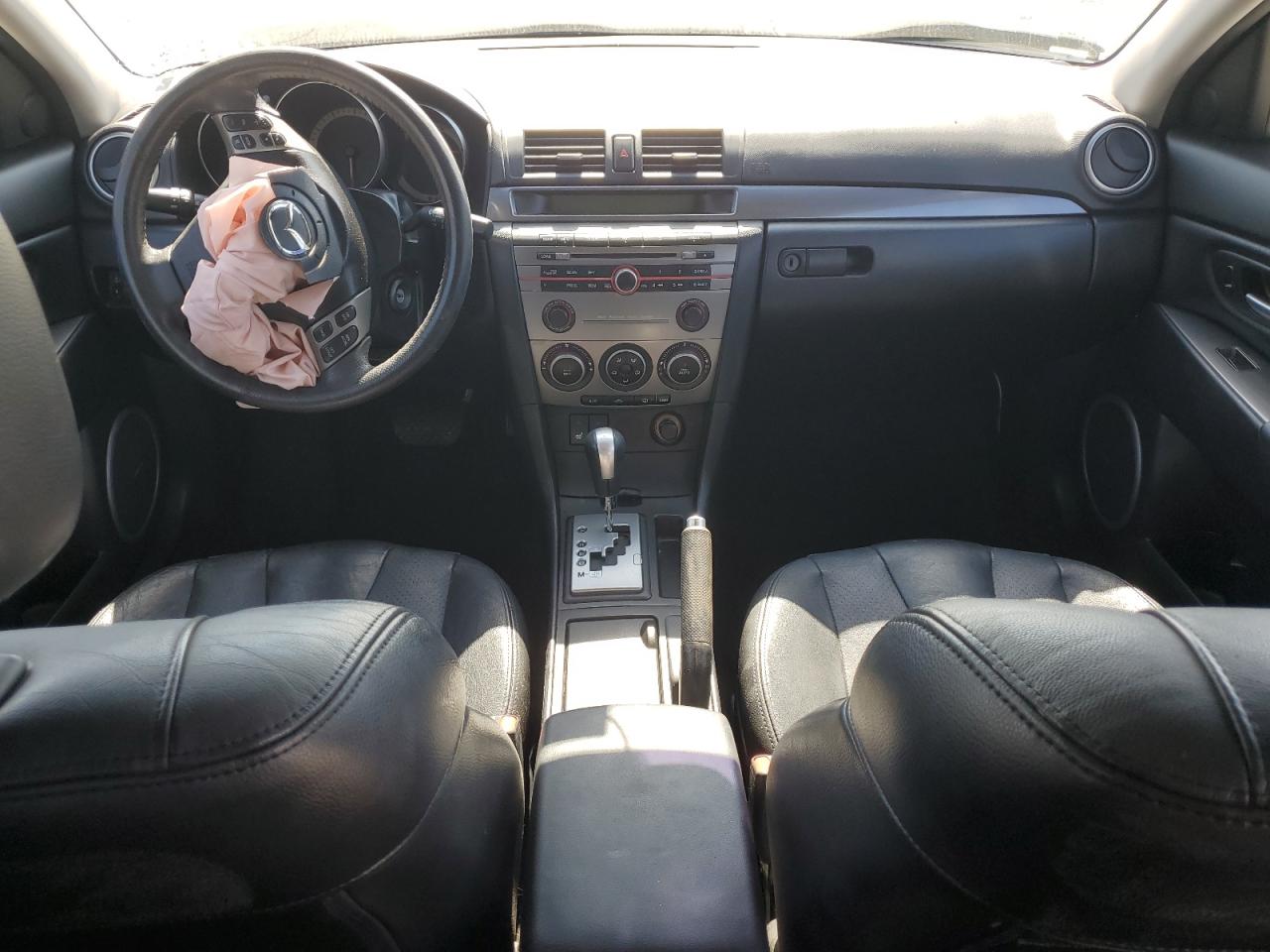 2007 Mazda 3 S VIN: JM1BK324171745557 Lot: 82363435