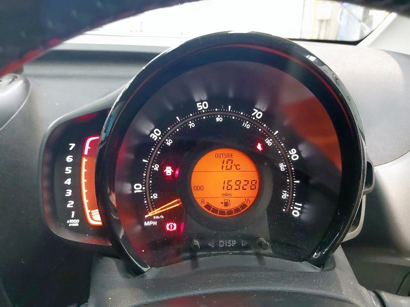 2021 TOYOTA AYGO X-PLAY TSS VVT-I 