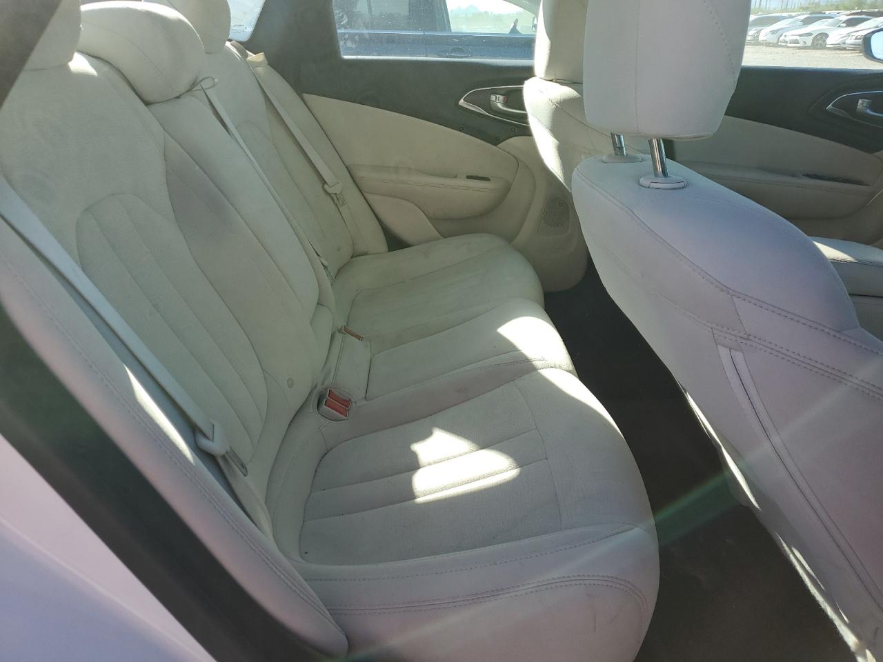 2015 Chrysler 200 Limited VIN: 1C3CCCAB1FN743272 Lot: 81972285