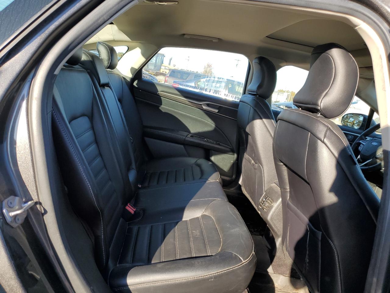 2017 Ford Fusion Se VIN: 3FA6P0T95HR127070 Lot: 85090635