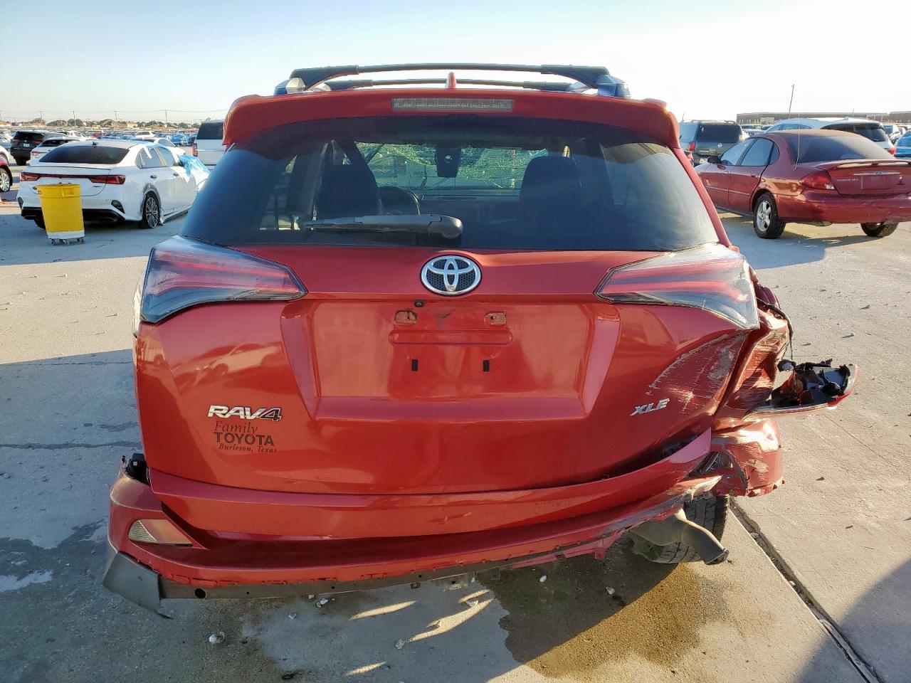 2017 Toyota Rav4 Xle VIN: JTMWFREV8HJ130924 Lot: 90323495