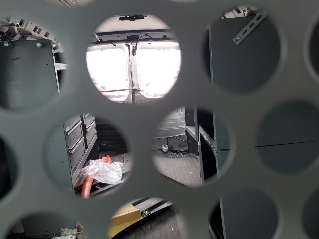 2017 Chevrolet Express G2500 VIN: 1GCWGAFF4H1137102 Lot: 86283605