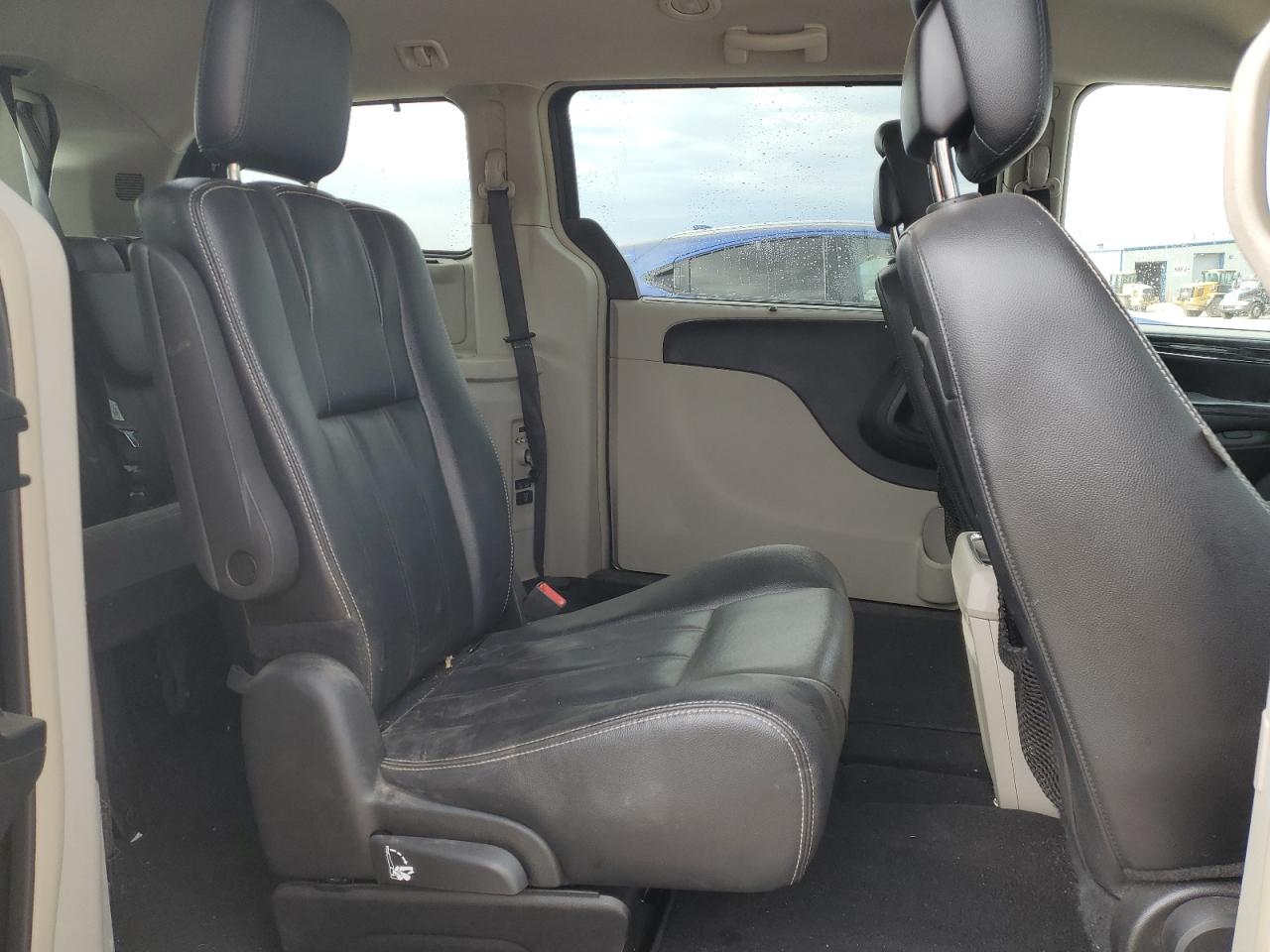 2015 Chrysler Town & Country Touring VIN: 2C4RC1BG0FR708374 Lot: 85778085