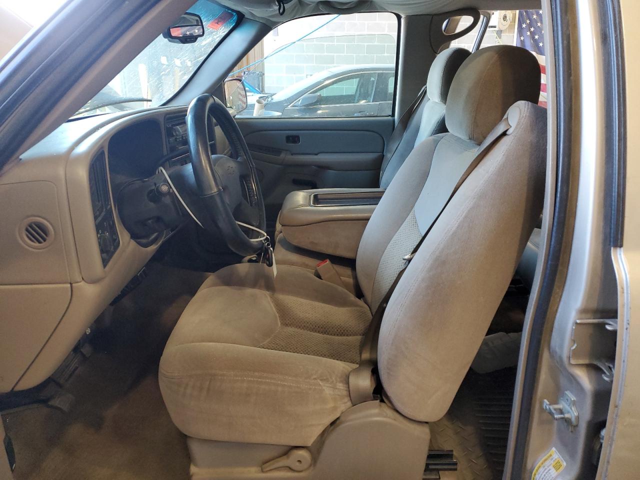 2006 Chevrolet Silverado C1500 VIN: 2GCEC13T461235541 Lot: 84394215