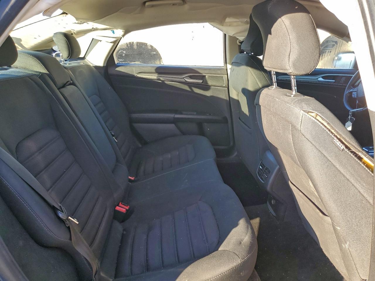 2018 Ford Fusion Se VIN: 3FA6P0HD6JR213748 Lot: 90921845