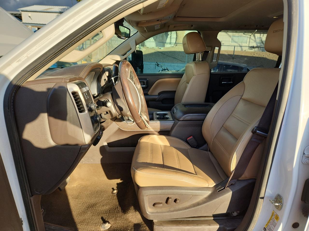 2017 GMC Sierra K2500 Denali VIN: 1GT12UEY0HF100807 Lot: 87232565