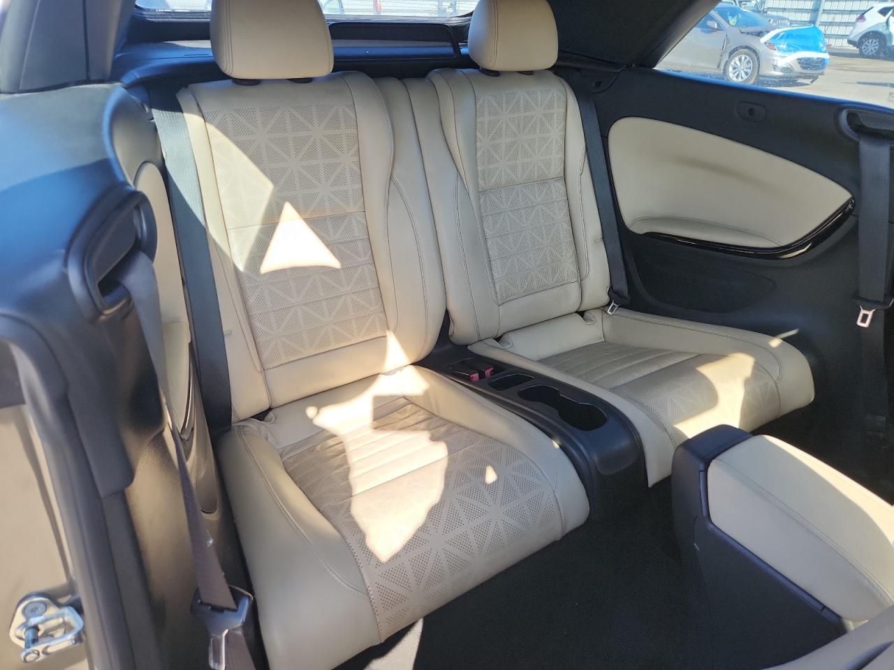 2018 Buick Cascada Premium VIN: W04WH3N52JG002991 Lot: 81995005