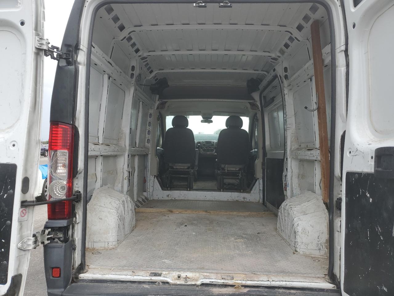 2016 Ram Promaster 1500 1500 High VIN: 3C6TRVBG0GE104832 Lot: 85128205