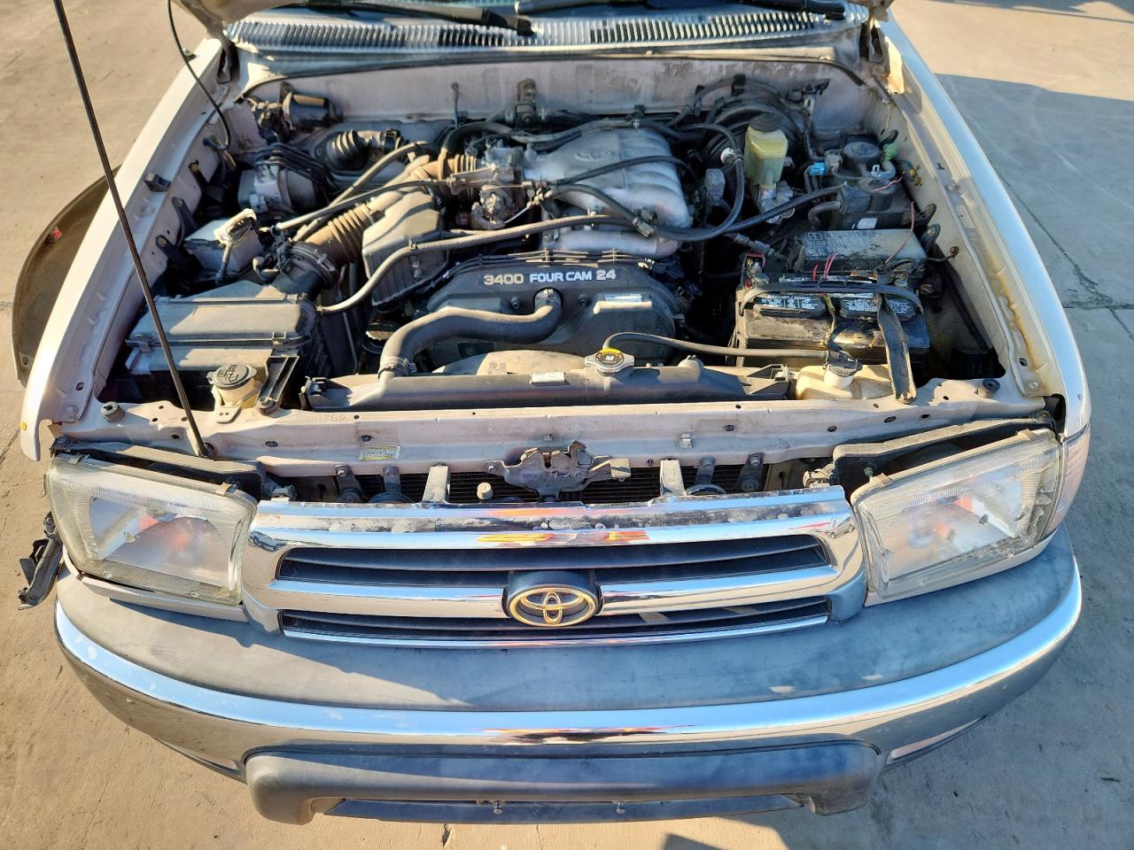 2000 Toyota 4Runner Sr5 VIN: JT3GN86RXY0165056 Lot: 85163165