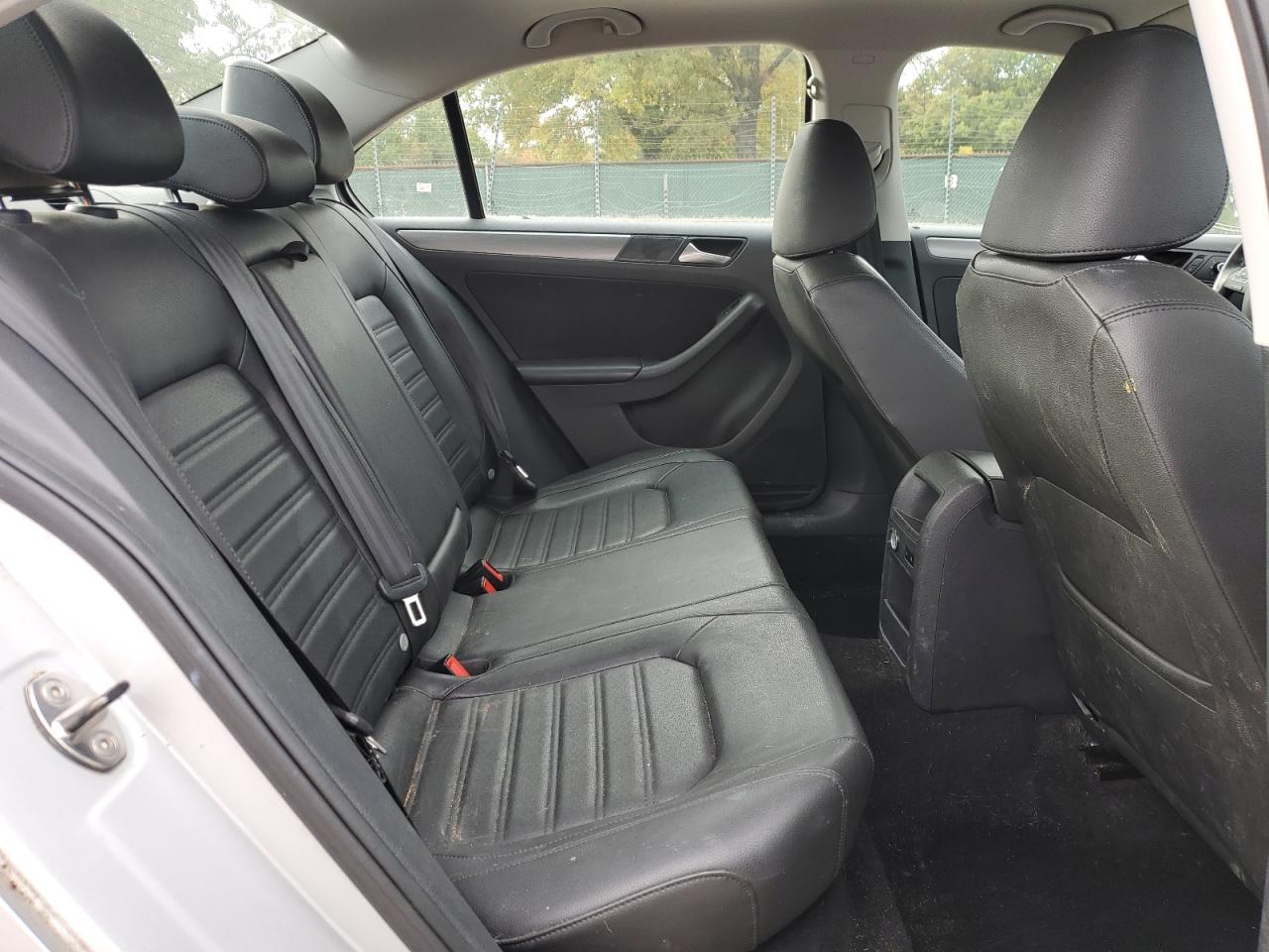 2014 Volkswagen Jetta Sel VIN: 3VWL17AJ7EM428398 Lot: 85175865