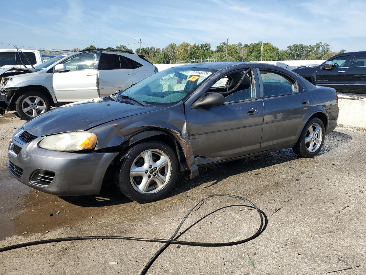 1B3EL46X04N249823 DODGE STRATUS Photo 1