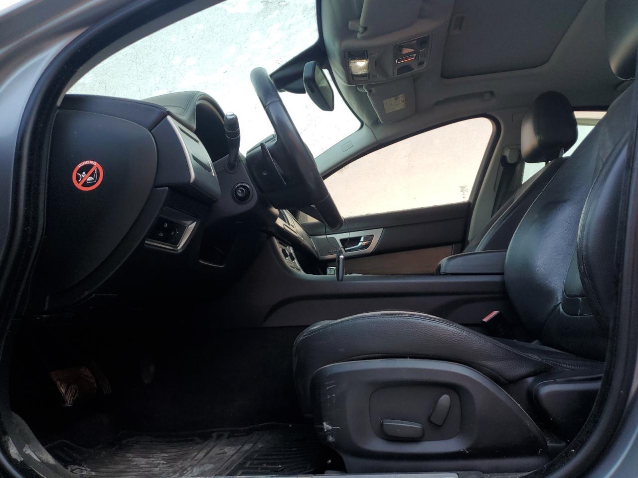 2015 Jaguar Xf 2.0T Premium VIN: SAJWA0FS1FPU62729 Lot: 85919185