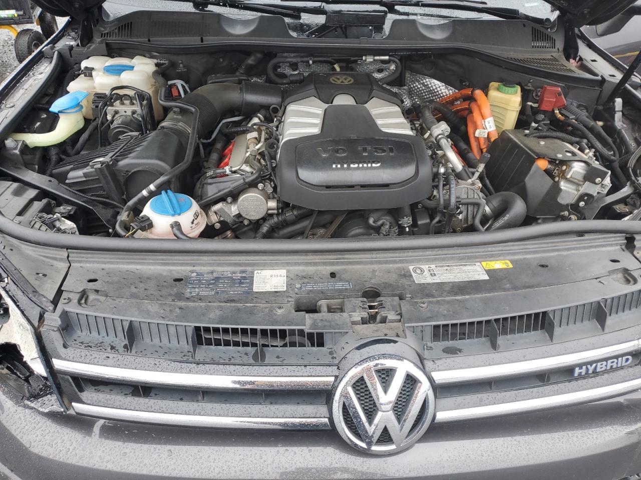 2011 Volkswagen Touareg Hybrid VIN: WVGFG9BP5BD002077 Lot: 86279755