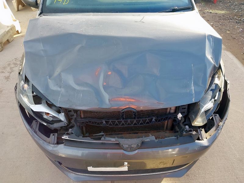 2011 VOLKSWAGEN POLO SEL T