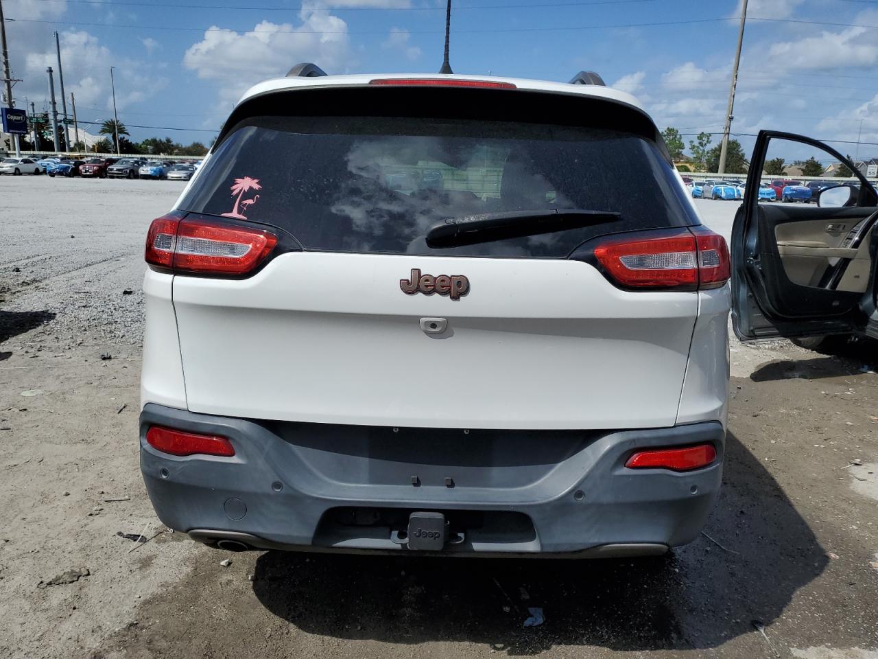 2017 Jeep Cherokee Latitude VIN: 1C4PJLCBXHW574401 Lot: 85171095