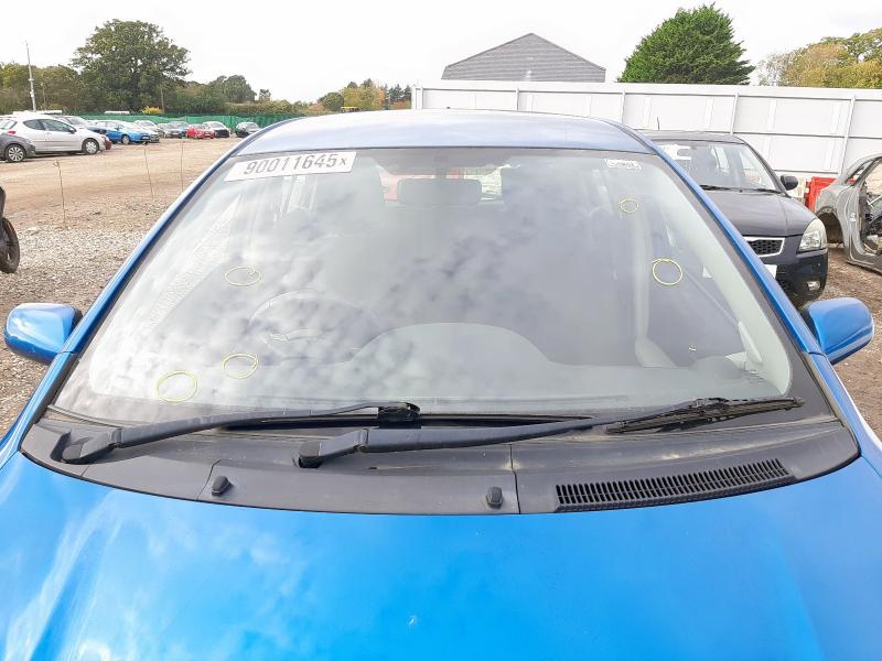 2011 TOYOTA YARIS 1.33 VVT-I T SPIRIT NAV 5DR [6]