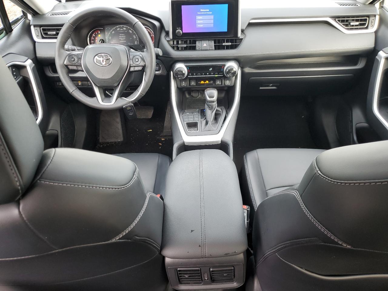 2024 Toyota Rav4 Xle Premium VIN: 2T3A1RFV8RW423328 Lot: 86445975