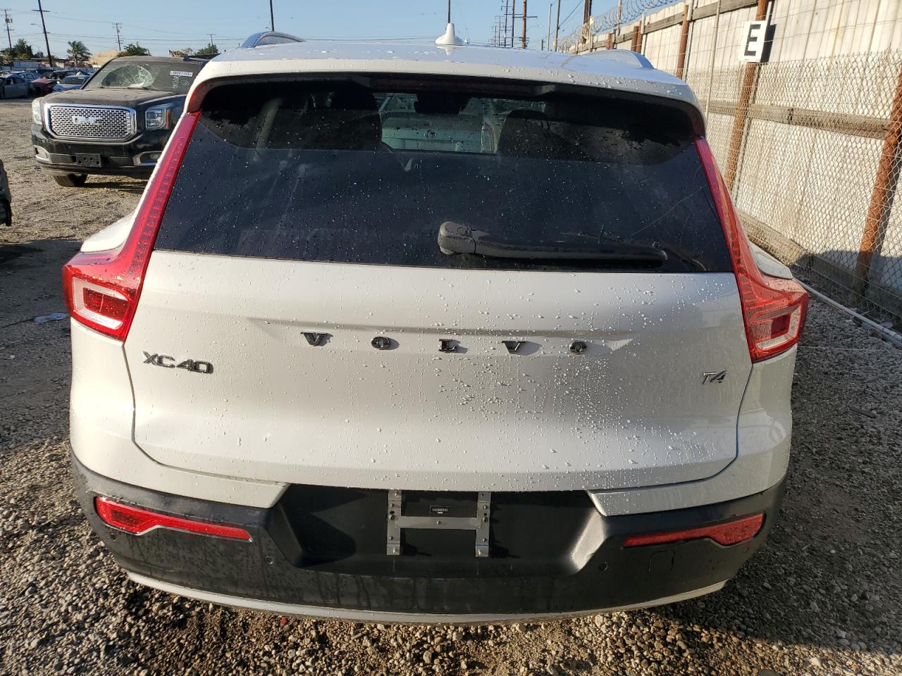 2019 Volvo Xc40 T4 Momentum VIN: YV4AC2HK4K2154423 Lot: 82748335