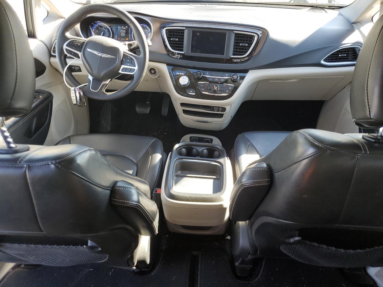 2020 Chrysler Voyager Lxi VIN: 2C4RC1DG1LR144694 Lot: 82588575