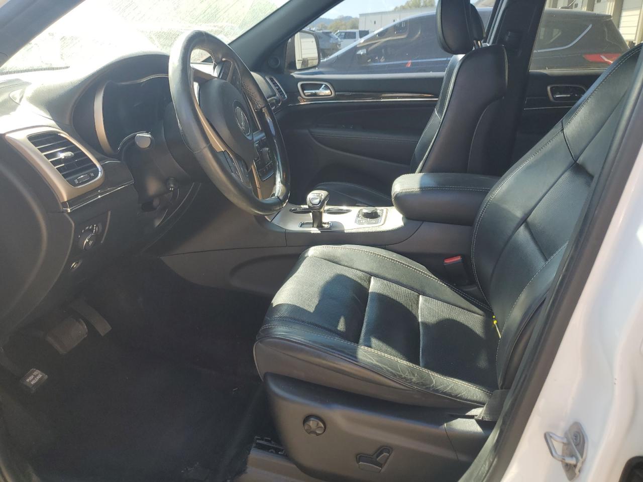 2015 Jeep Grand Cherokee Overland VIN: 1C4RJFCG0FC607670 Lot: 84934575