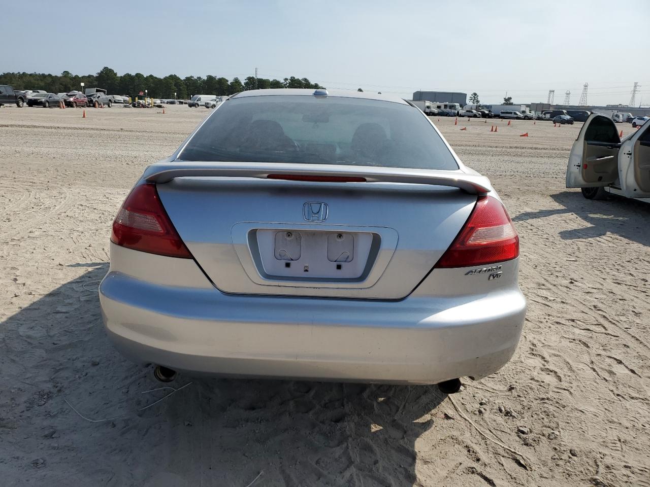 2005 Honda Accord Ex VIN: 1HGCM82765A008018 Lot: 86715475