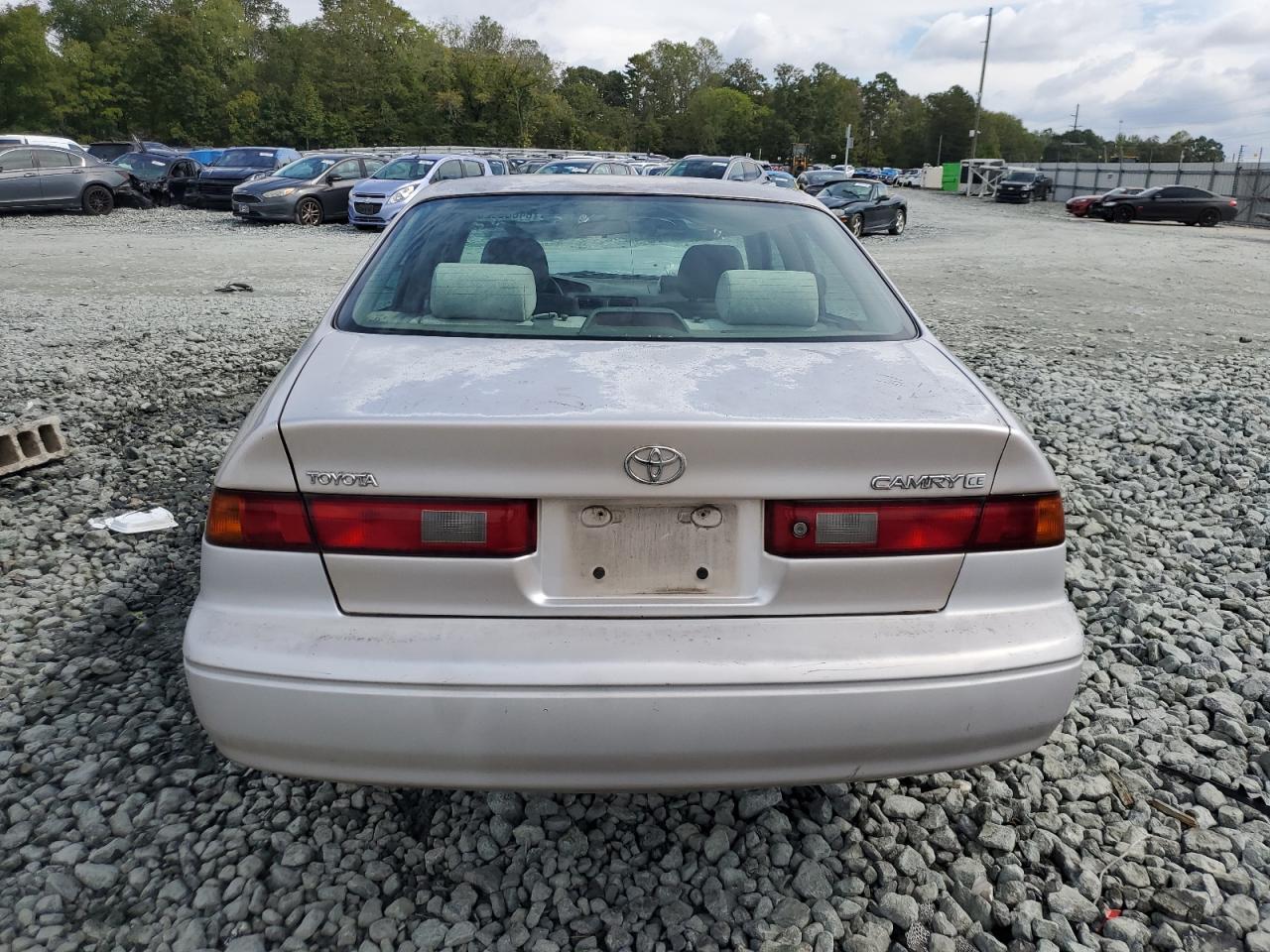 1999 Toyota Camry Ce VIN: 4T1BG22K9XU919427 Lot: 84886525