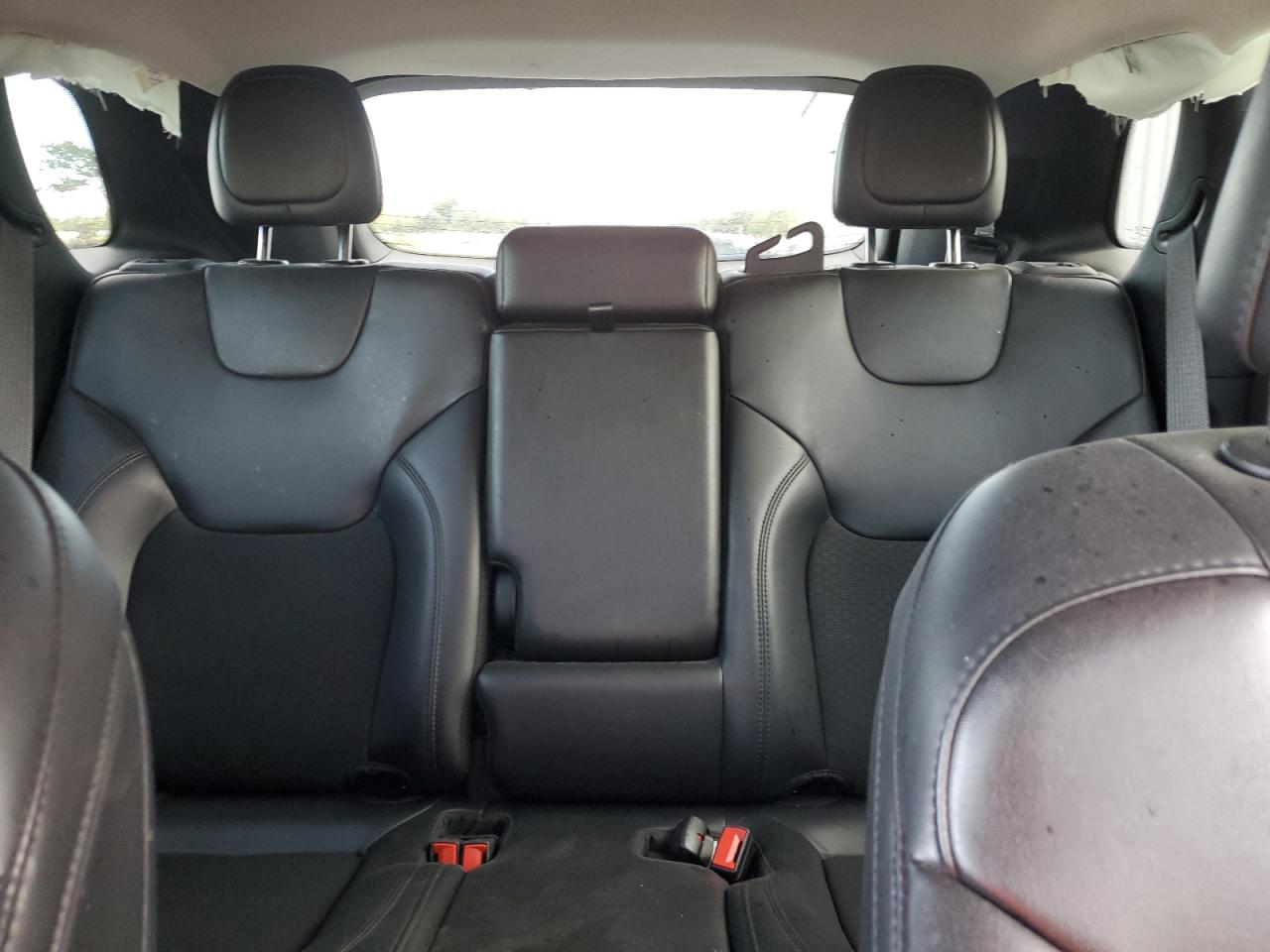 2020 Jeep Cherokee Latitude Plus VIN: 1C4PJLLB8LD645440 Lot: 84947125