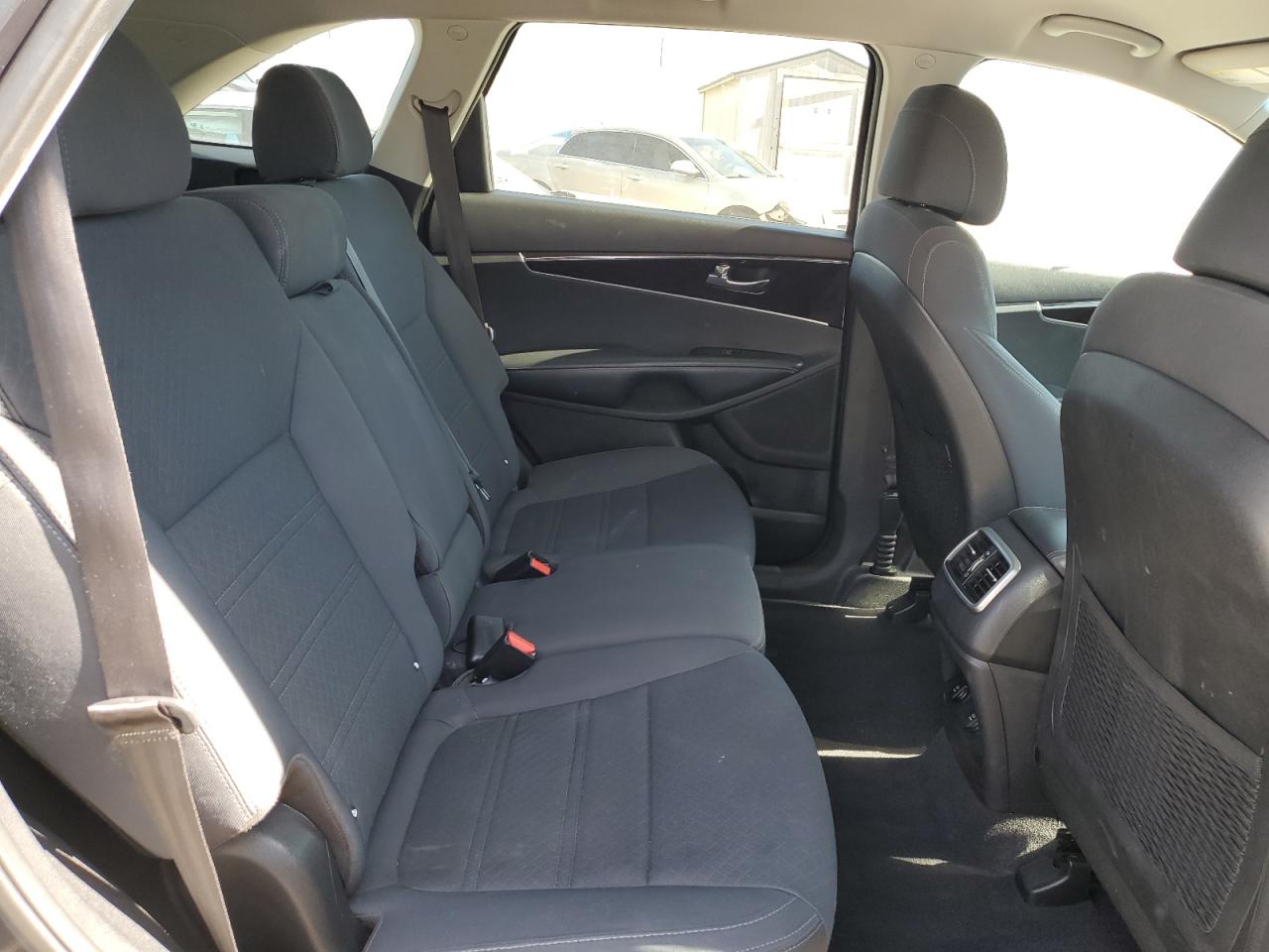 2017 Kia Sorento Lx VIN: 5XYPGDA57HG334351 Lot: 84790225