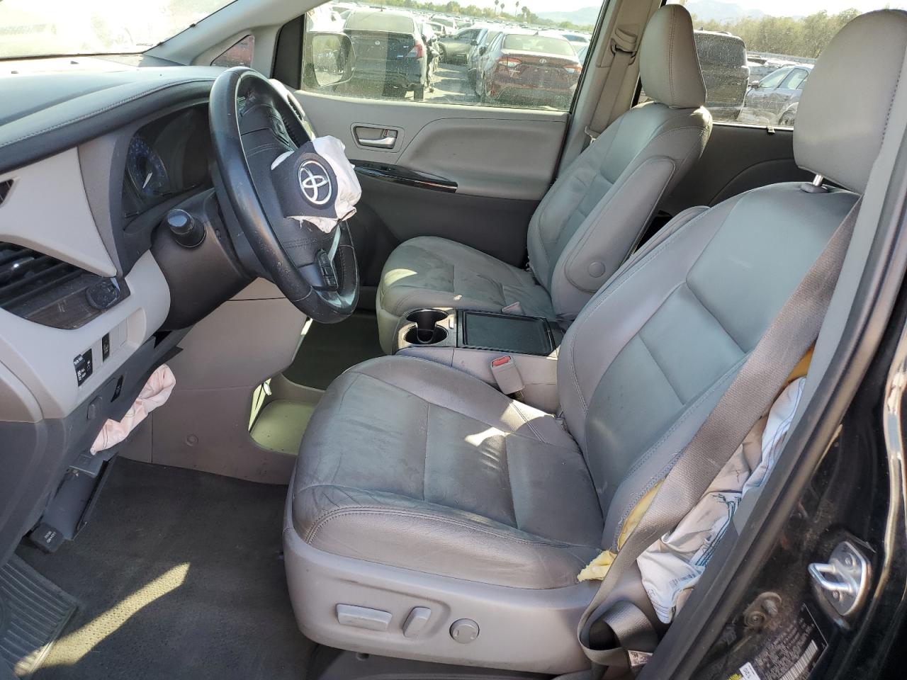 2016 Toyota Sienna Xle VIN: 5TDYK3DC8GS723282 Lot: 86516605