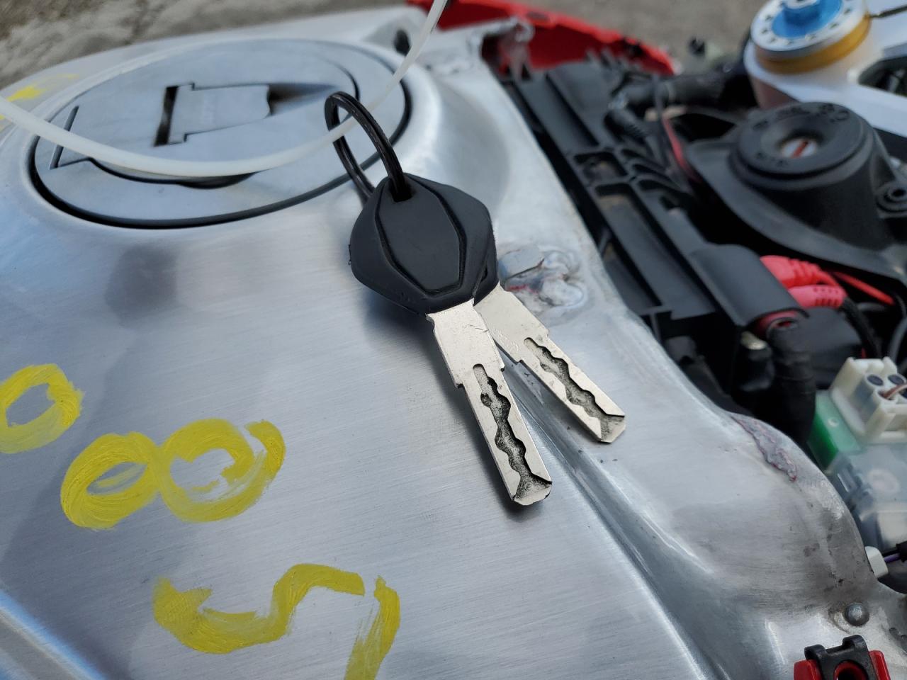 2023 Ducati Panigale V4S VIN: ZDMDAGWW2PB004976 Lot: 90090885