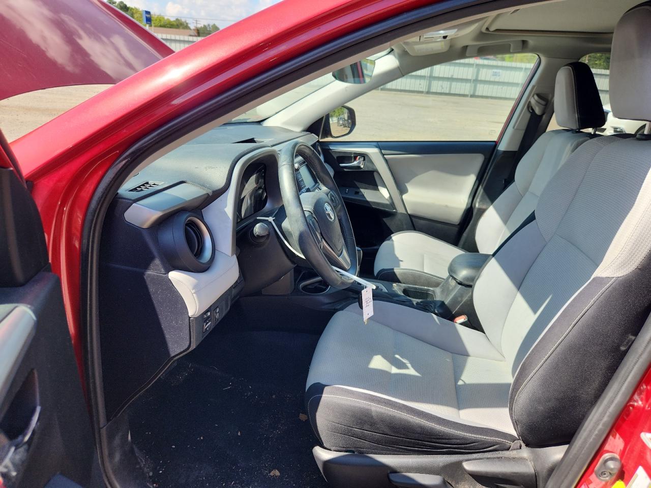 2016 Toyota Rav4 Xle VIN: 2T3RFREV5GW466933 Lot: 82180985