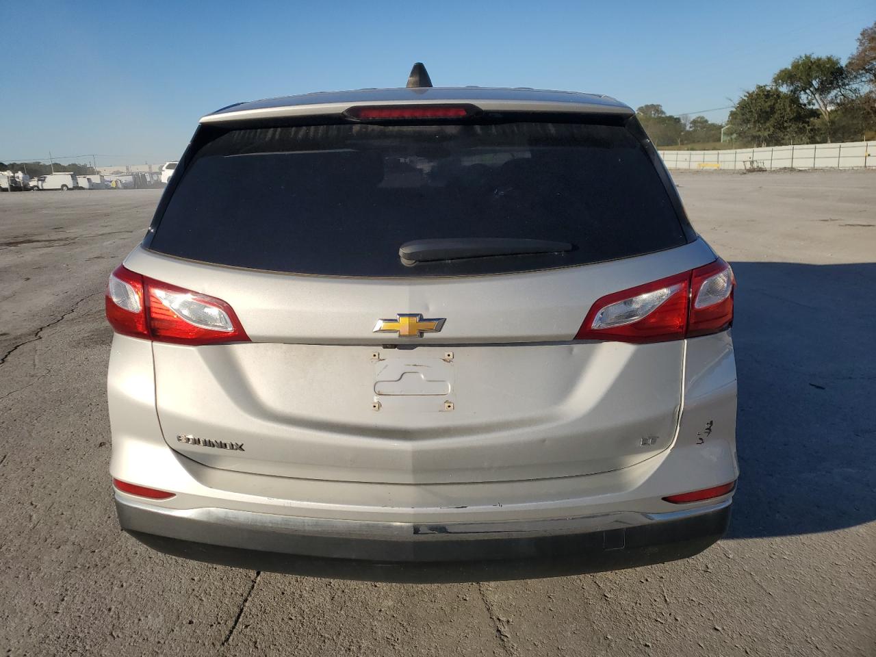 2019 Chevrolet Equinox Lt VIN: 2GNAXKEV4K6272830 Lot: 71808175