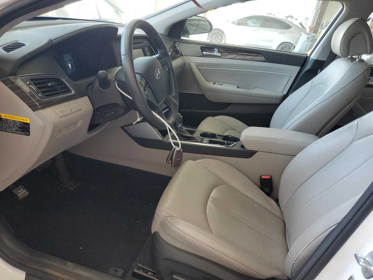 2015 Hyundai Sonata Sport VIN: 5NPE34AF5FH124560 Lot: 82008965