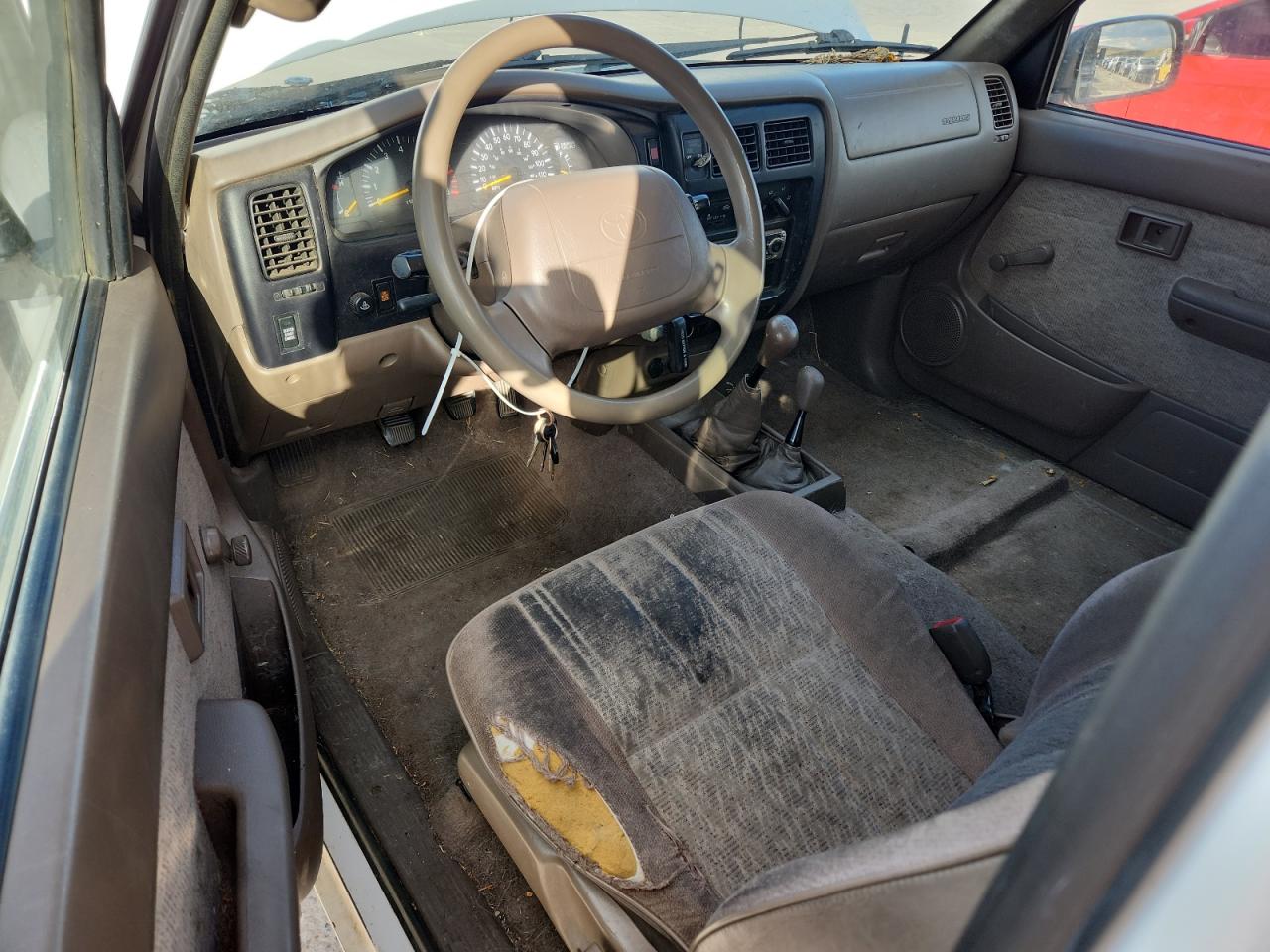 1999 Toyota Tacoma Xtracab VIN: 4TAWM72N7XZ426480 Lot: 82369095