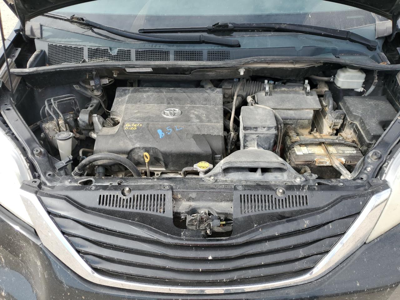 2011 Toyota Sienna Le VIN: 5TDKK3DC8BS042800 Lot: 83857695