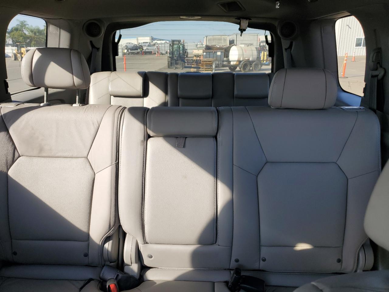 2010 Honda Pilot Exl VIN: 5FNYF4H66AB011377 Lot: 82463975