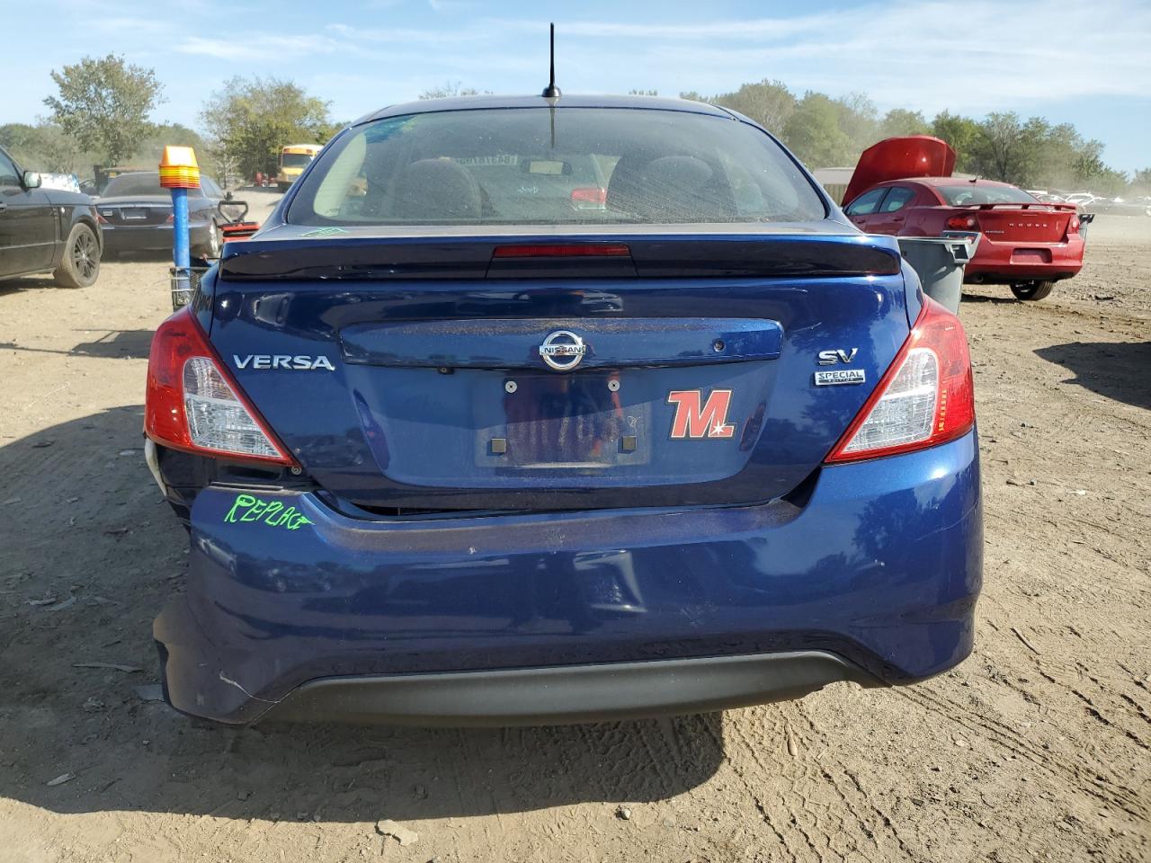 2018 Nissan Versa S VIN: 3N1CN7AP3JL831891 Lot: 84378705