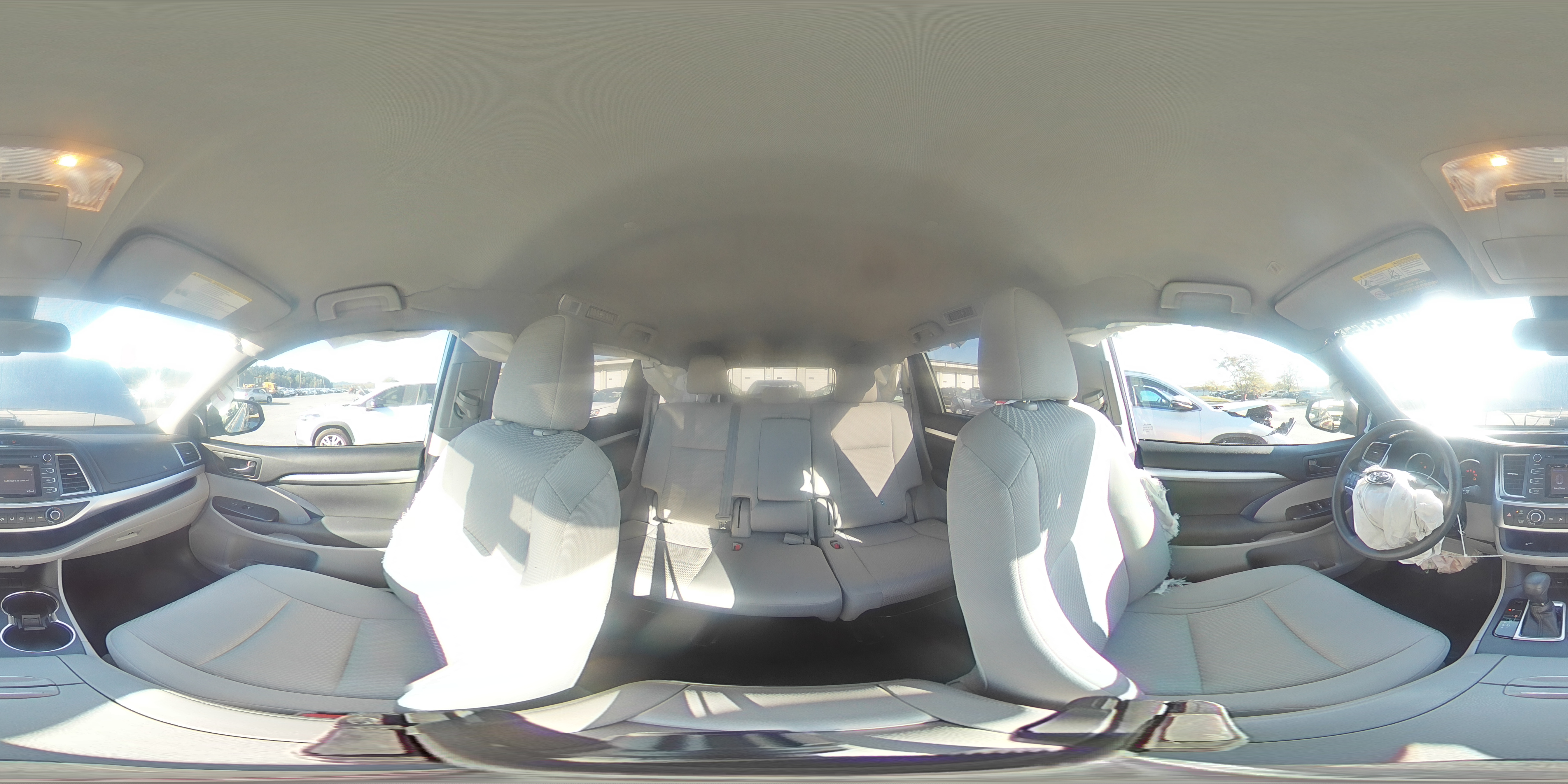 2018 Toyota Highlander Le VIN: 5TDZARFH7JS038183 Lot: 81924945