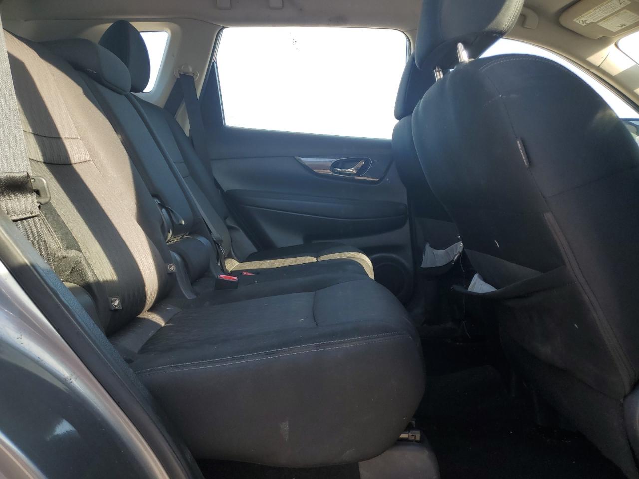 2018 Nissan Rogue S VIN: KNMAT2MT5JP582679 Lot: 82191905