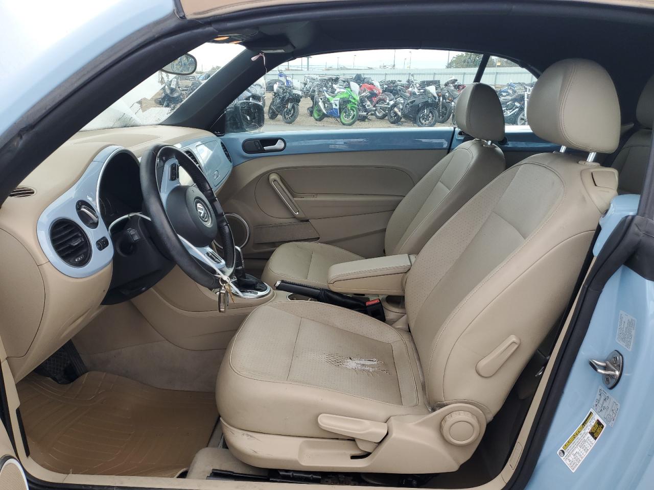 2015 Volkswagen Beetle 1.8T VIN: 3VW517ATXFM820108 Lot: 84611995