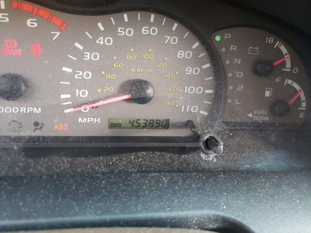 2002 Toyota Sequoia Sr VIN: 5TDZT34A22S116433 Lot: 82517085