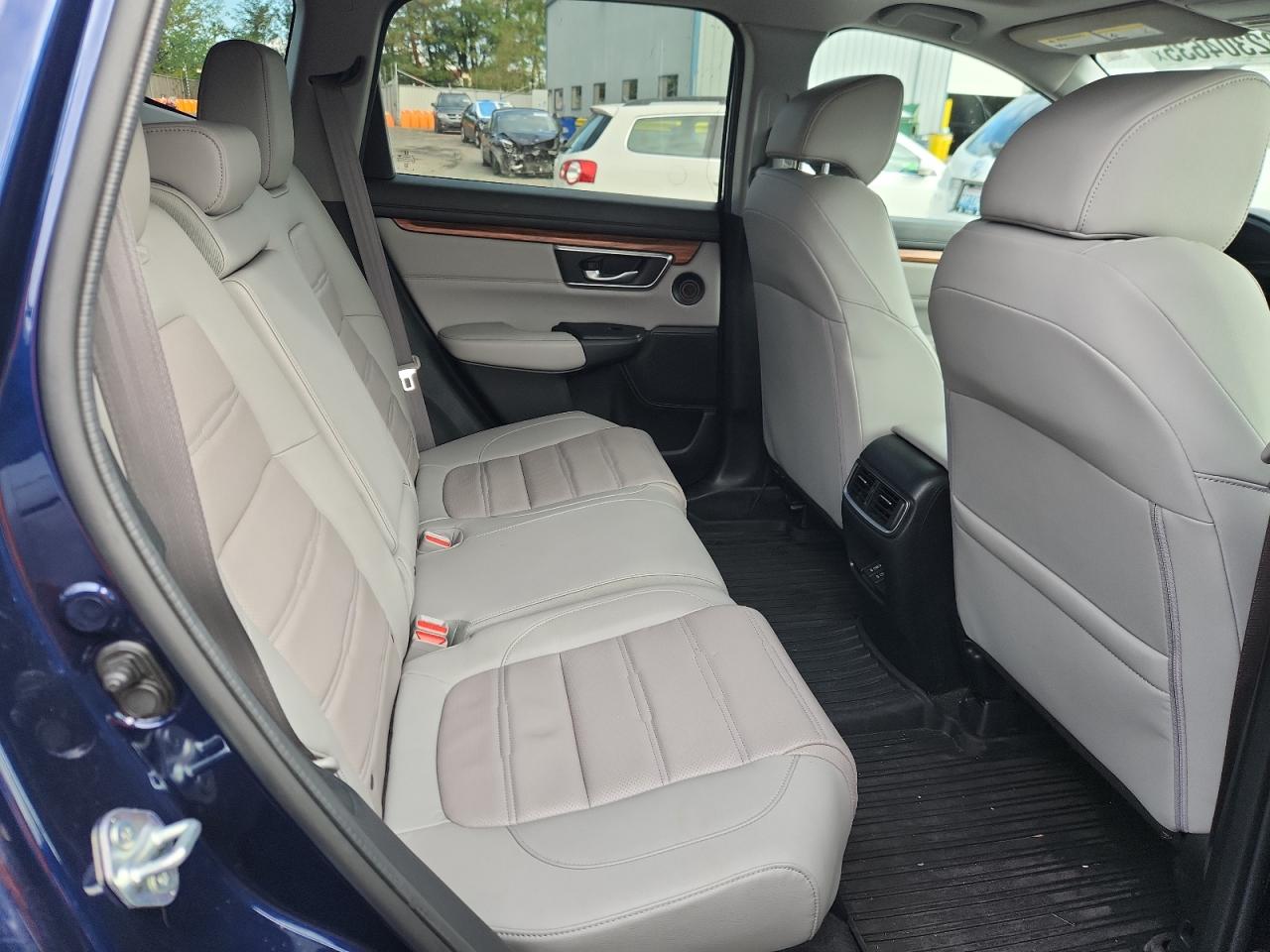 2022 Honda Cr-V Touring VIN: 5J6RT6H92NL055120 Lot: 82304635