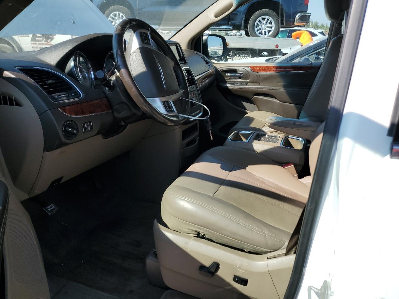 2016 Chrysler Town & Country Touring VIN: 2C4RC1BG6GR286953 Lot: 84989805