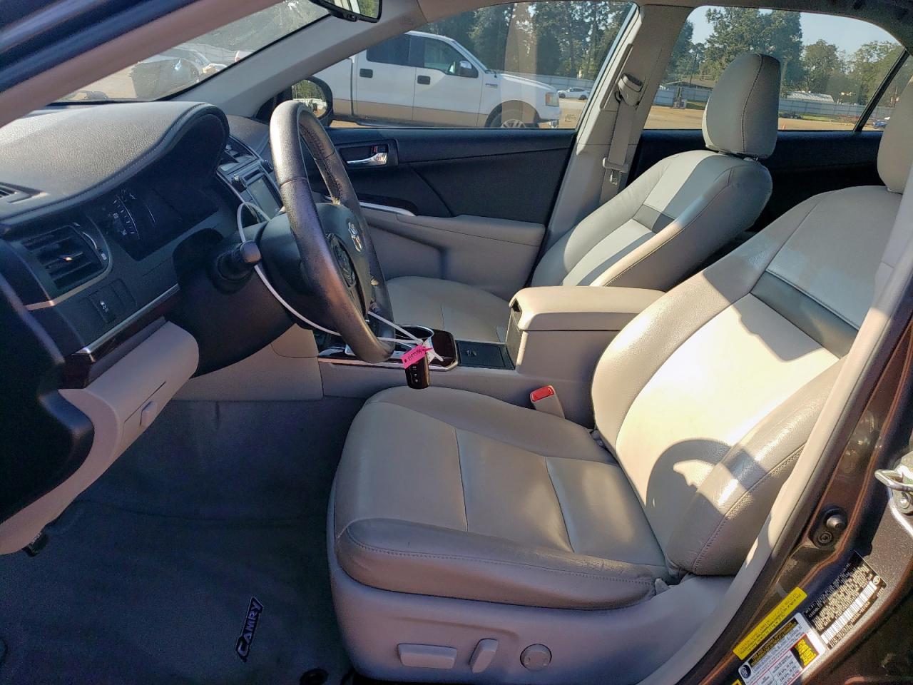 2014 Toyota Camry L VIN: 4T4BF1FKXER345799 Lot: 81973795