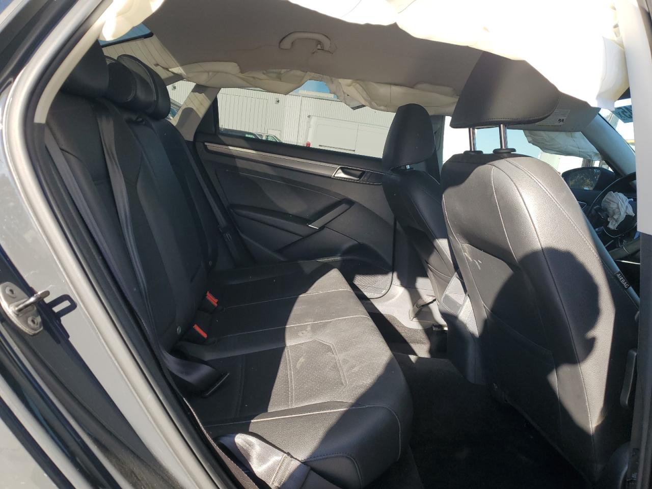 2017 Volkswagen Passat R-Line VIN: 1VWDT7A34HC020267 Lot: 82233945