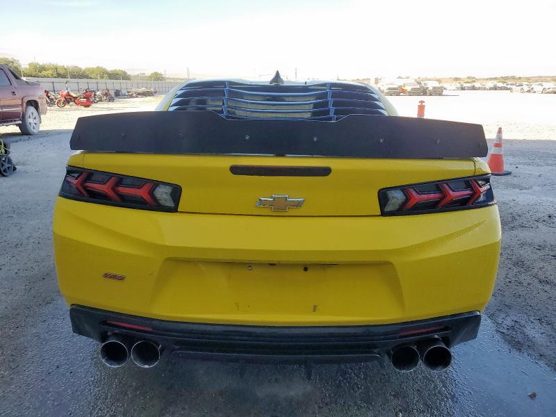 Купе CHEVROLET CAMARO 2017 Желтый