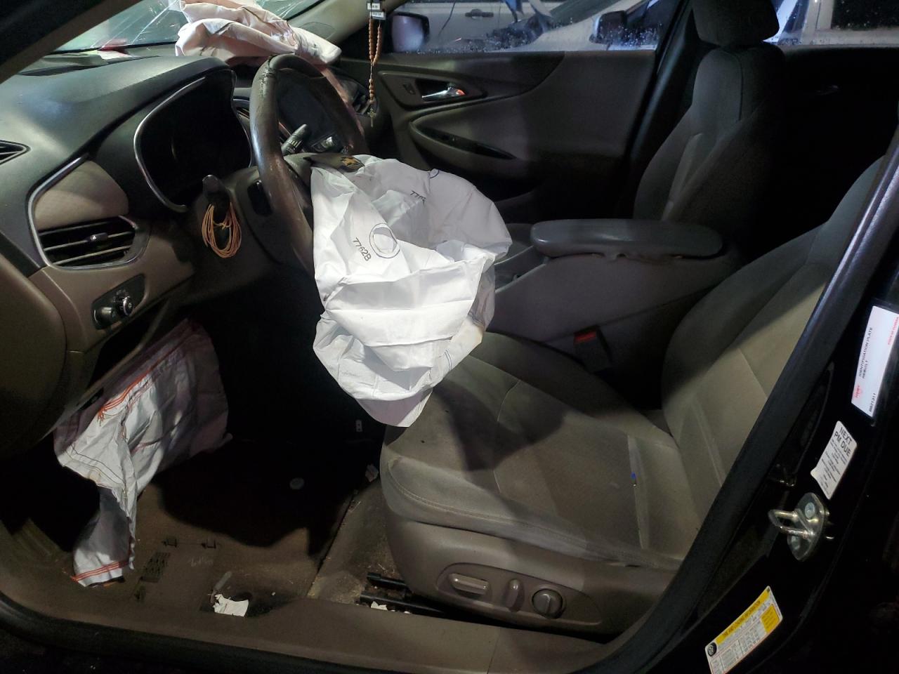 2018 Chevrolet Malibu Lt VIN: 1G1ZD5ST5JF125390 Lot: 85117925