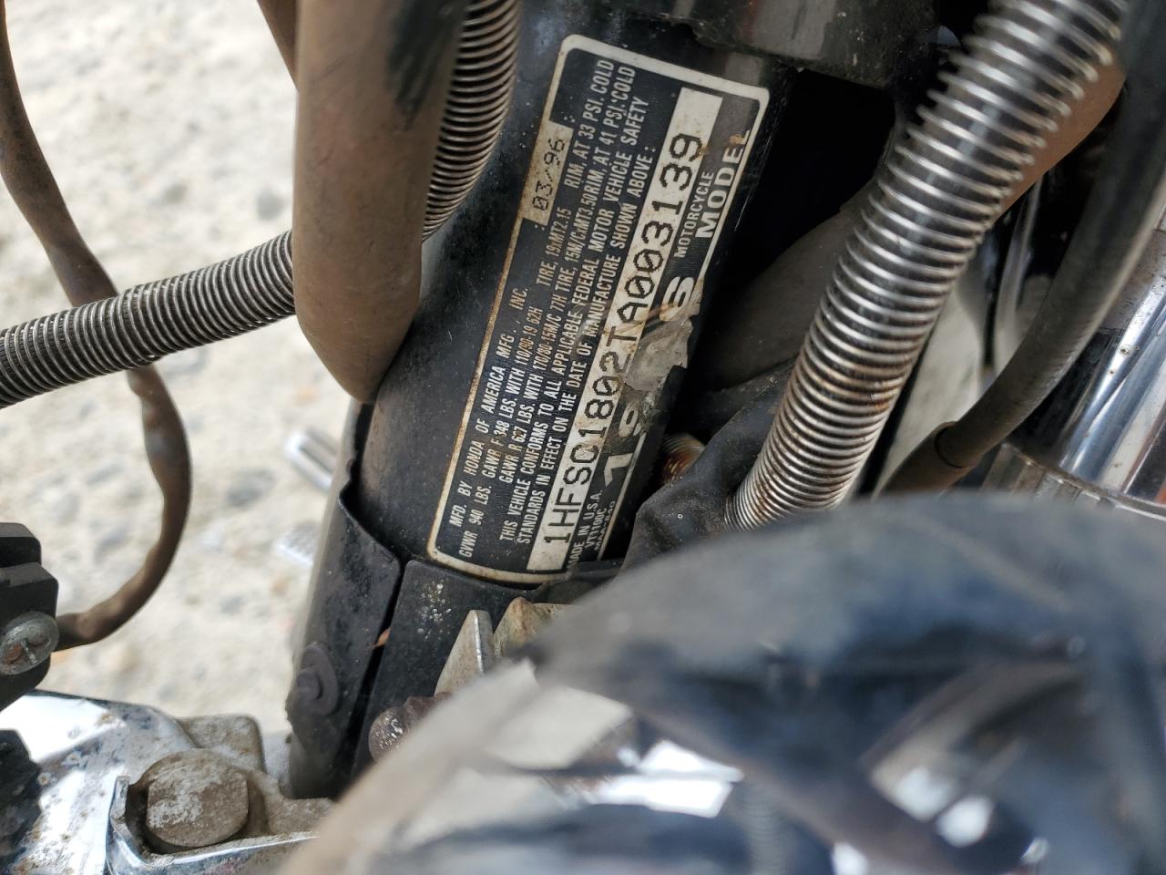 1996 Honda Vt1100 C VIN: 1HFSC1802TA003139 Lot: 90133195